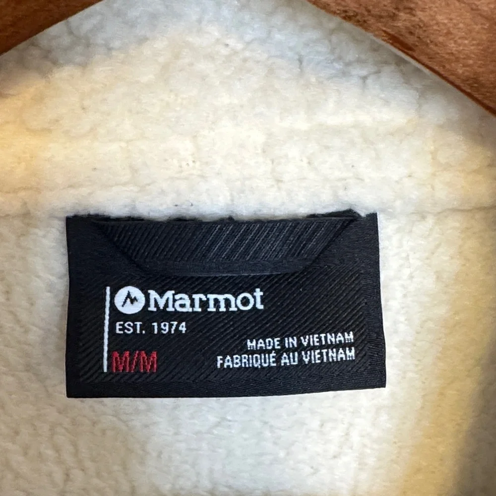 Marmot Women's Cream and Black Fleece Polartec Jacket - Picture 2 of 10